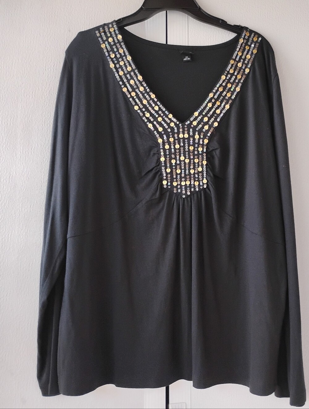 Mossimo Supply Co. Black V-Neck Sequin Trim Long Sleeve Top